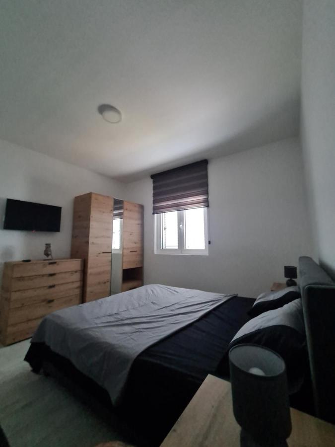 Apartment Nikcevic Tivat Luaran gambar