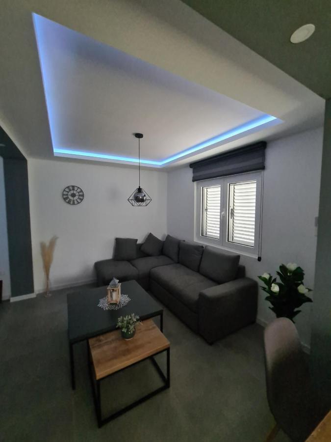 Apartment Nikcevic Tivat Luaran gambar